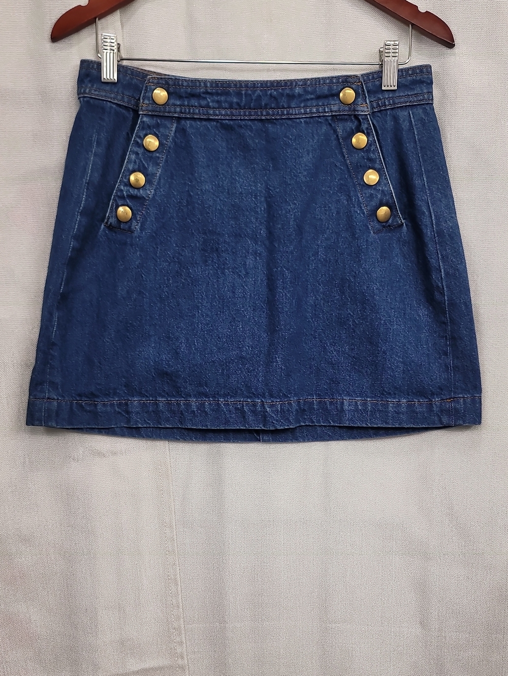 FRAME Sailor Snap Denim Miniskirt in Celestine blue Size 28